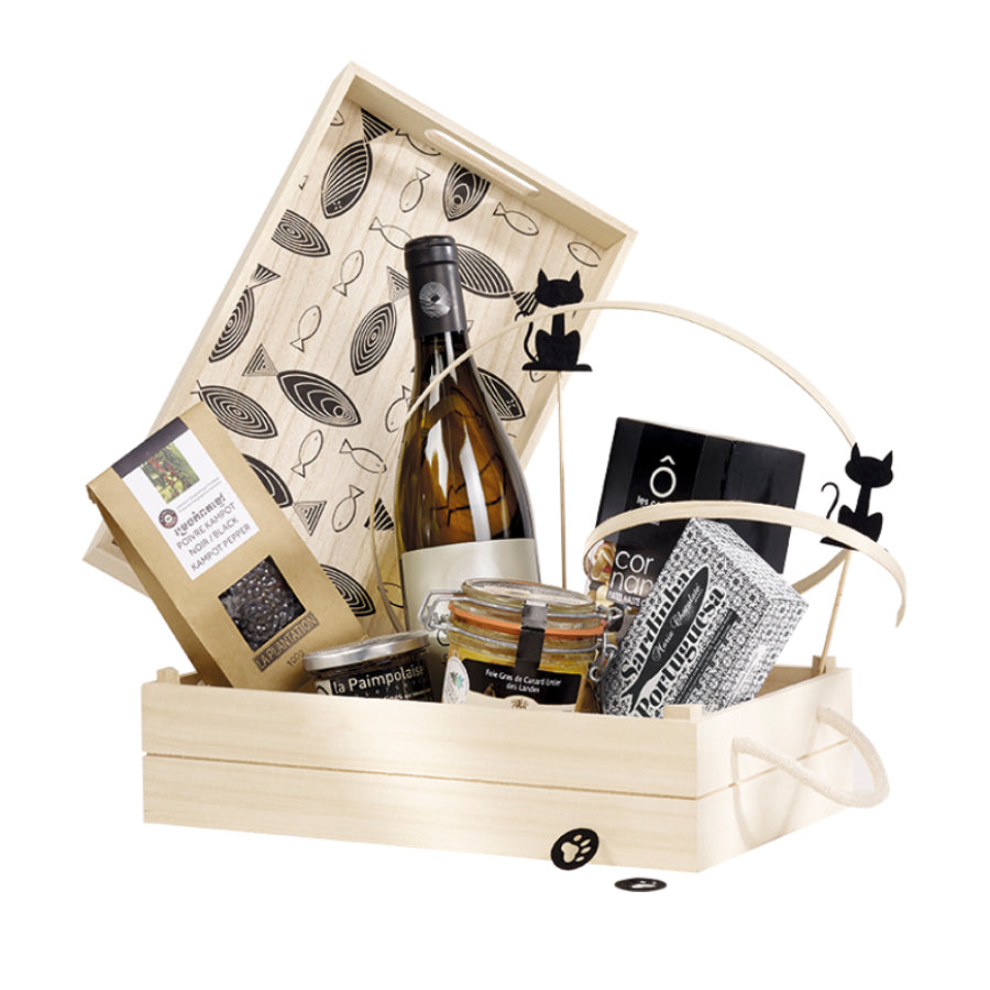 Box with Tray Lid and Handle - Wood - "Fish"
