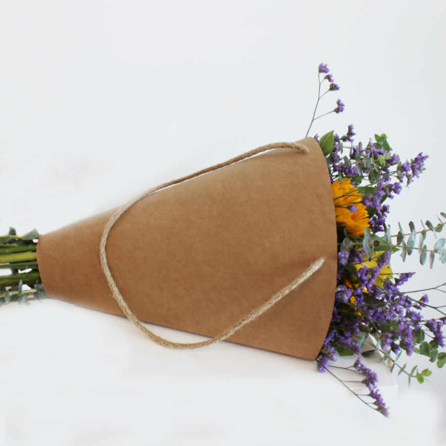 Cones com Cordão para Flores - Kraft