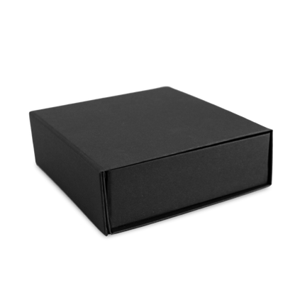 Caixa Premium Cartão 1200g com Iman e Adesivo - Plastificado Mate - Preto