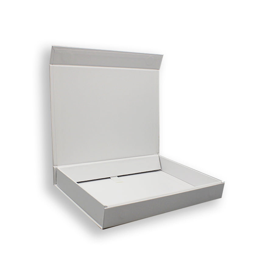 Caixa Premium Cartão 1200g com Iman e Adesivo - Plastificado Mate - Branco