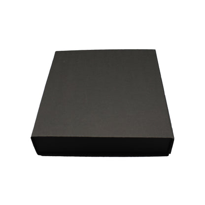Caixa Premium Cartão 1200g com Iman e Adesivo - Plastificado Mate - Preto