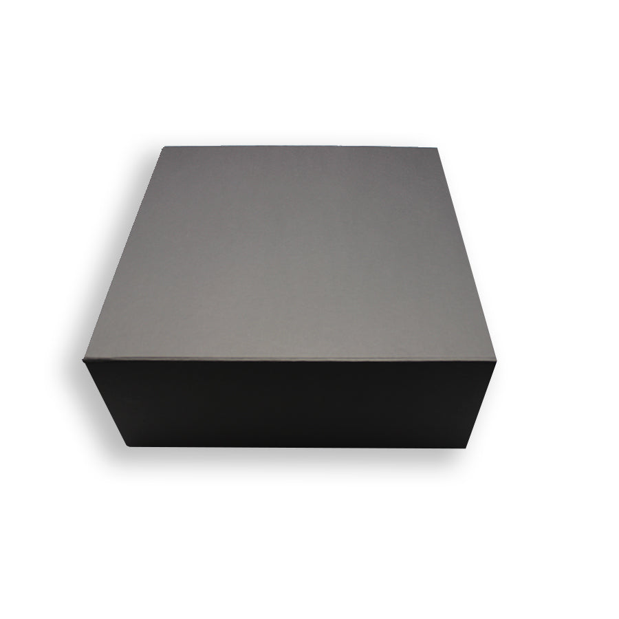 Caixa Premium Cartão 1200g com Iman e Adesivo - Plastificado Mate - Preto