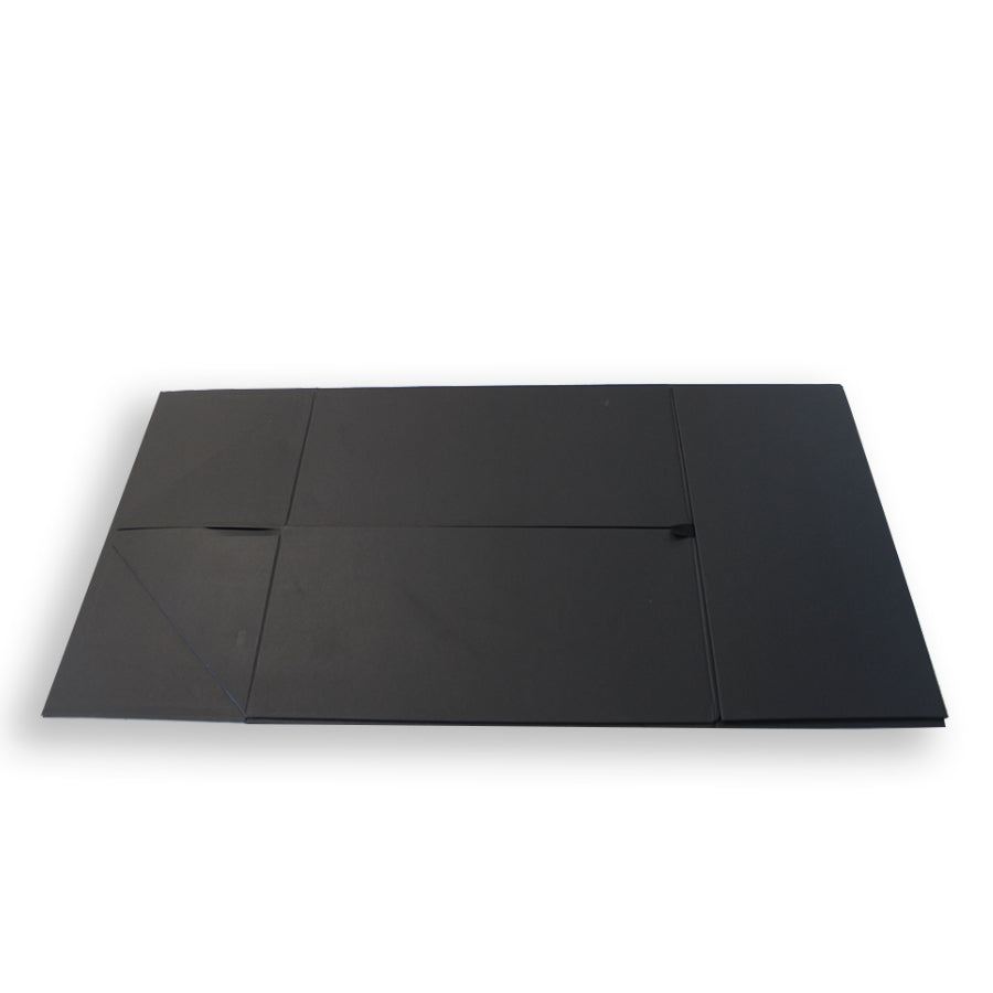 Caixa Premium Cartão 1200g com Iman e Adesivo - Plastificado Mate - Preto