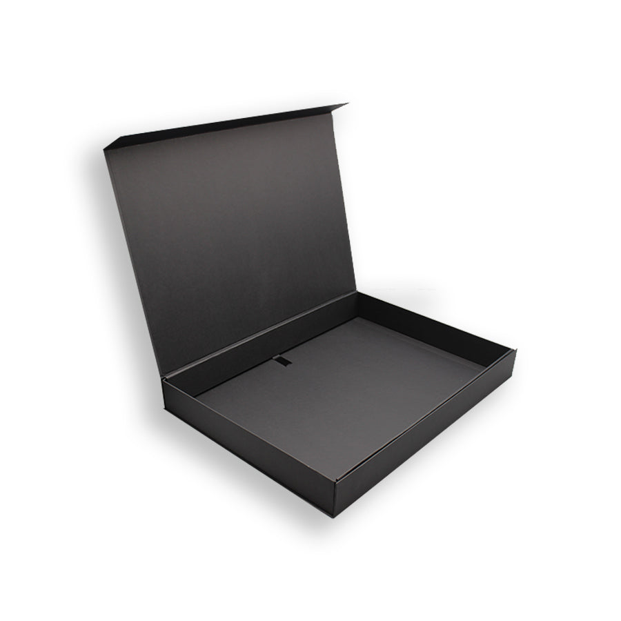 Caixa Premium Cartão 1200g com Iman e Adesivo - Plastificado Mate - Preto