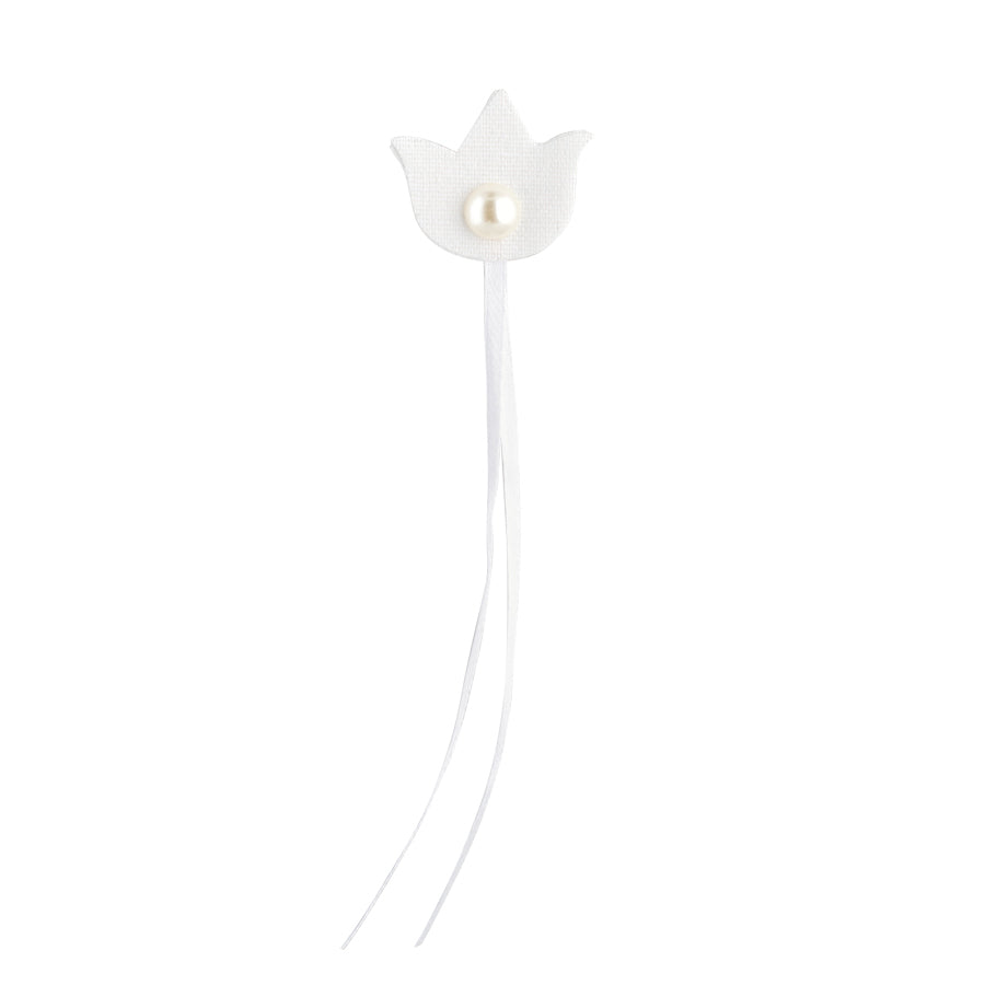 Lily with Pearl - White
