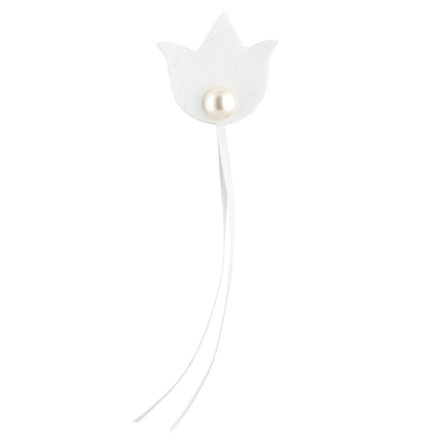 Lily with Pearl - White