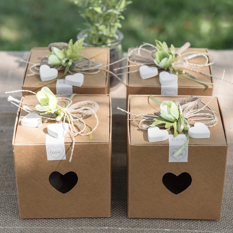 Boxes with String - Kraft - "Heart"